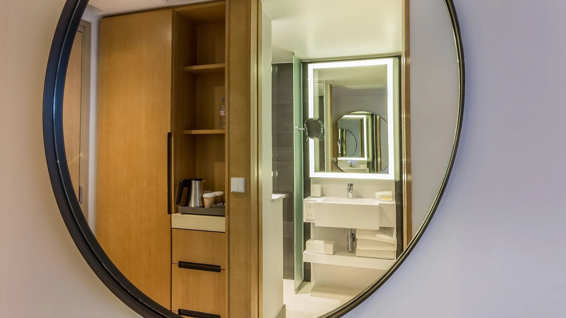 Hotel Hyatt Regency Etoile