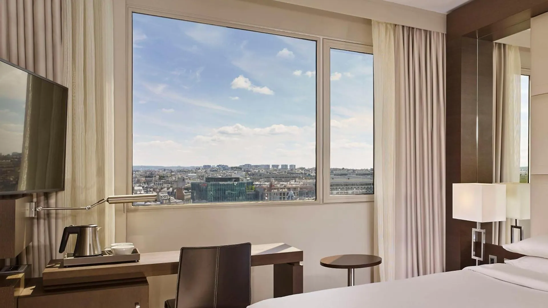 Hyatt Regency Etoile