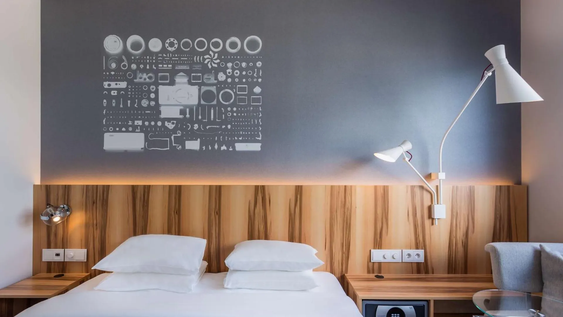 Hyatt Regency Etoile Paris