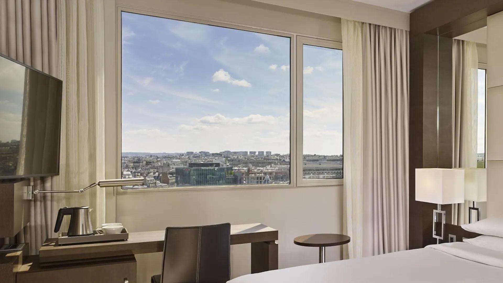 Hyatt Regency Etoile Paris
