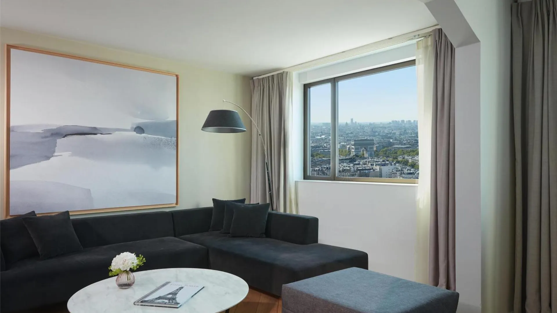 Hyatt Regency Etoile